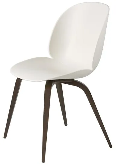 GUBI Beetle Matstol Träbas Rökt Ek Matt/Alabaster Vit